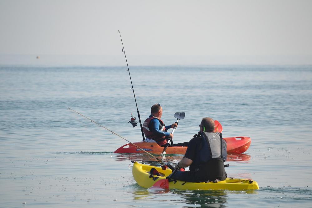 fishing kayak-52946fa824684d50bb414eadb5bf162b.jpg fishing kayak